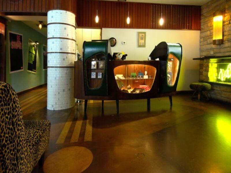 מיאמי ביץ' Pelican Hotel מראה חיצוני תמונה