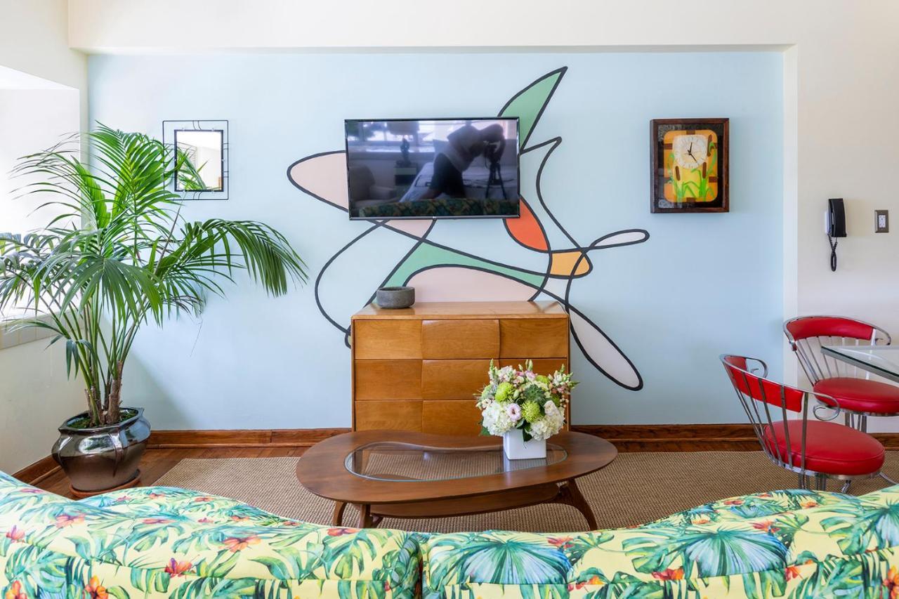 מיאמי ביץ' Pelican Hotel מראה חיצוני תמונה