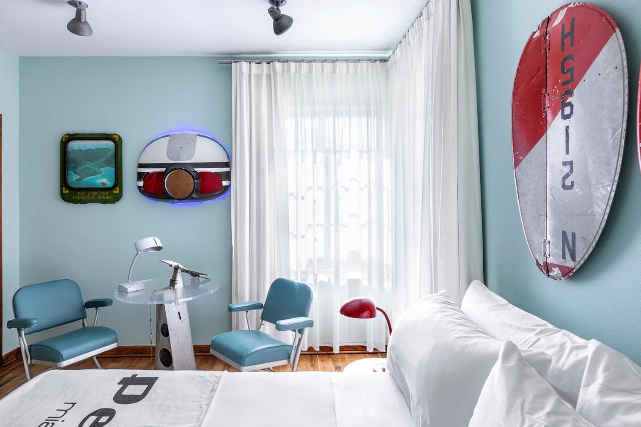 מיאמי ביץ' Pelican Hotel מראה חיצוני תמונה